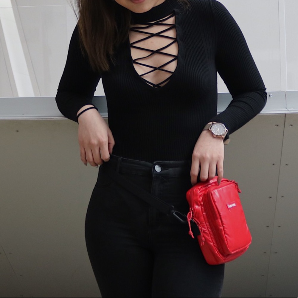 Express Longsleeve Bodysuit - Picture 3 of 4